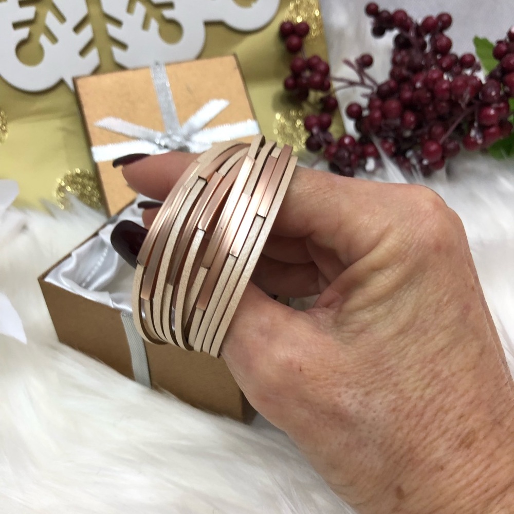 🆕🎁FRANCESCA’S Leather copper/taupe bar bracelet - Picture 2 of 8